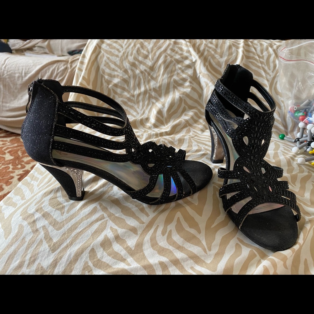 Dress shoes